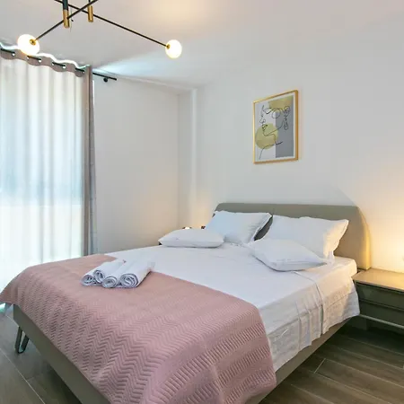 Family Friendly Seaside Brela, Makarska - 6007 公寓 *