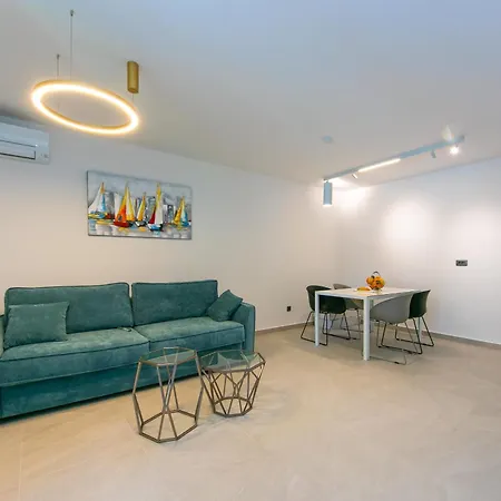 Family Friendly Seaside Brela, Makarska - 6007 公寓