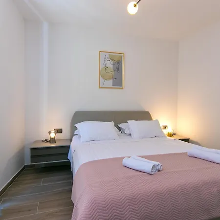 公寓 Family Friendly Seaside Brela, Makarska - 6007