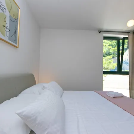 公寓 Family Friendly Seaside Brela, Makarska - 6007 布雷拉