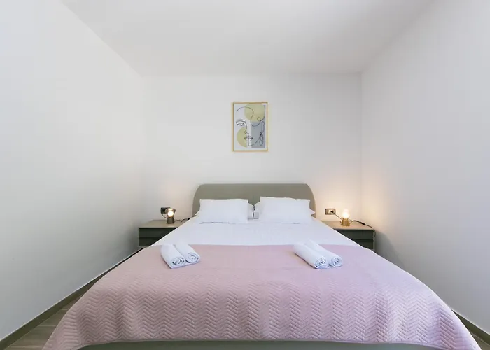 דירה Family Friendly Seaside - Makarska - 6007 *